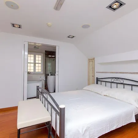 Mama Palace Apartment Split